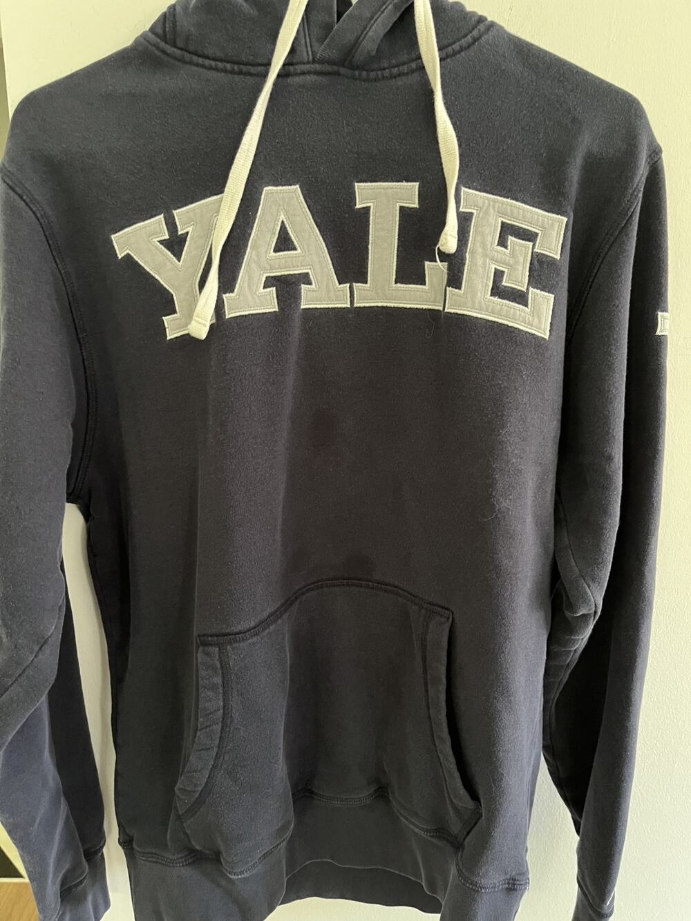 Yale Hoodie S Men Unisex Embroidered Front Sleeve Pocket  Ivy Prep Athletic Vtg